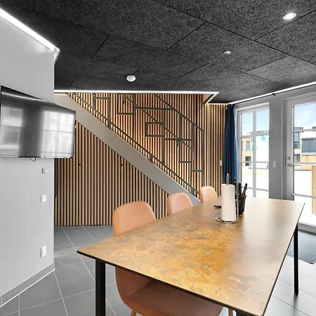 Ξενοδοχείο Funart 12