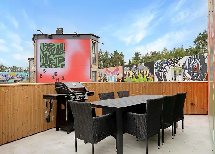 Ξενοδοχείο Funart 12