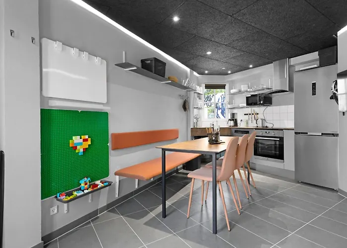 Funart 12 Hotel Pandrup